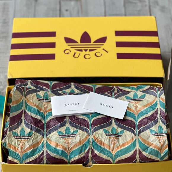 GUCCI NEW ADIDAS MEN’S RED WHITE SLIDES SANDALS SIZE 14 MADE IN ITALY - Picture 8 of 9